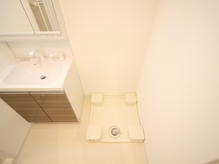 物件内観写真11　(洗濯機置場)