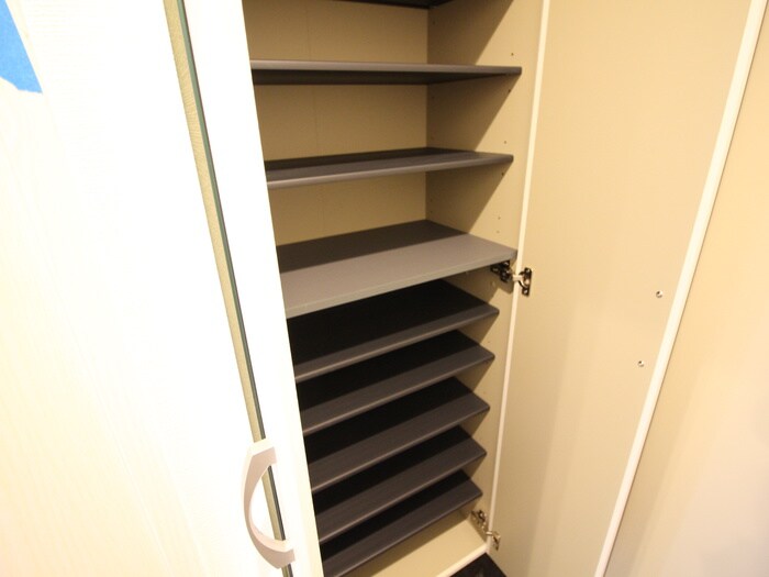 物件内観写真17　(靴箱)