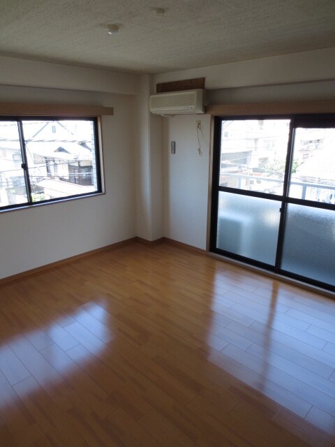 物件内観写真6　(居室)