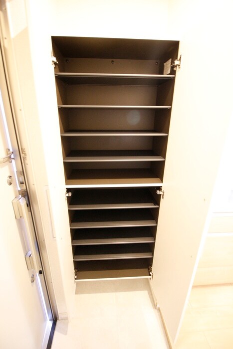 物件内観写真14　(靴箱)