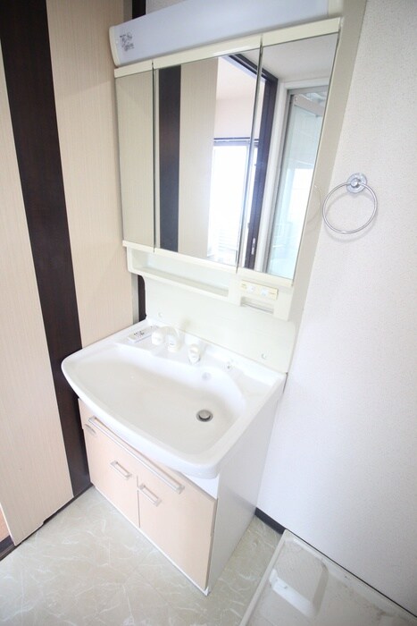 物件内観写真9　(洗面)