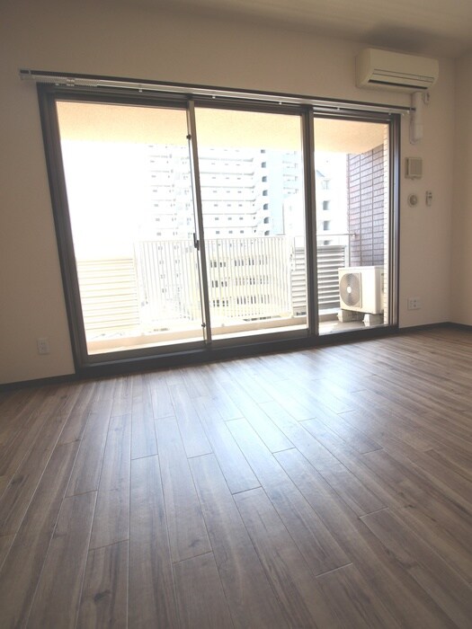 物件内観写真11　(居室)