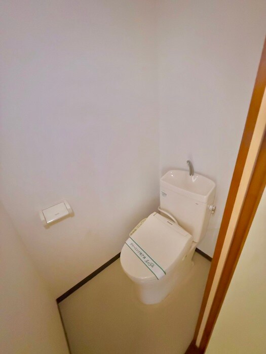 物件内観写真14　(トイレ)