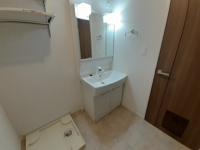 物件内観写真11　(洗面)