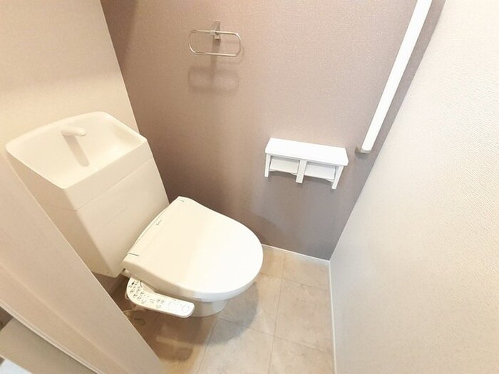 物件内観写真13　(トイレ)