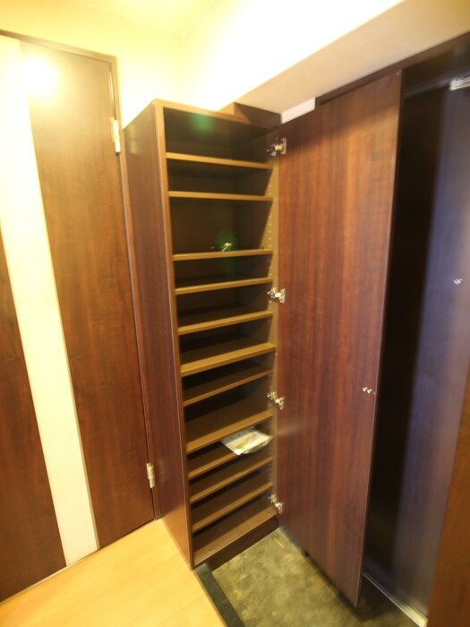 物件内観写真19　(靴箱)