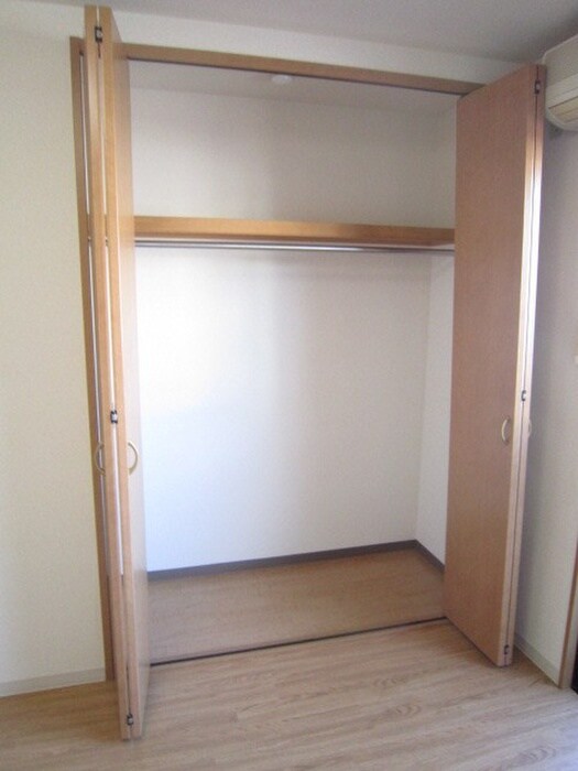物件内観写真11　(収納)