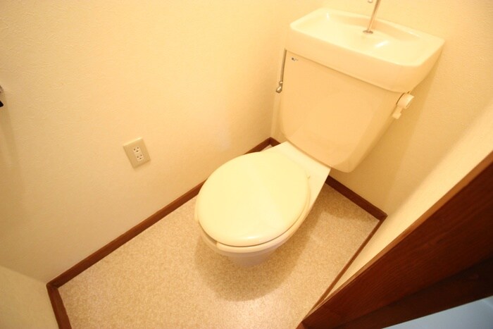 物件内観写真12　(トイレ)