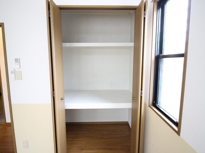 物件内観写真13　(収納)