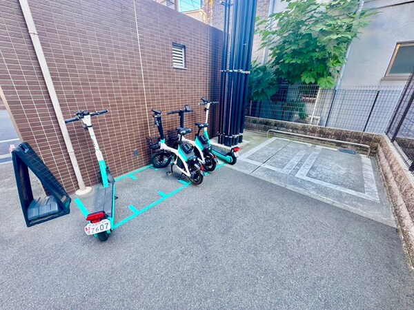 バイク置き場