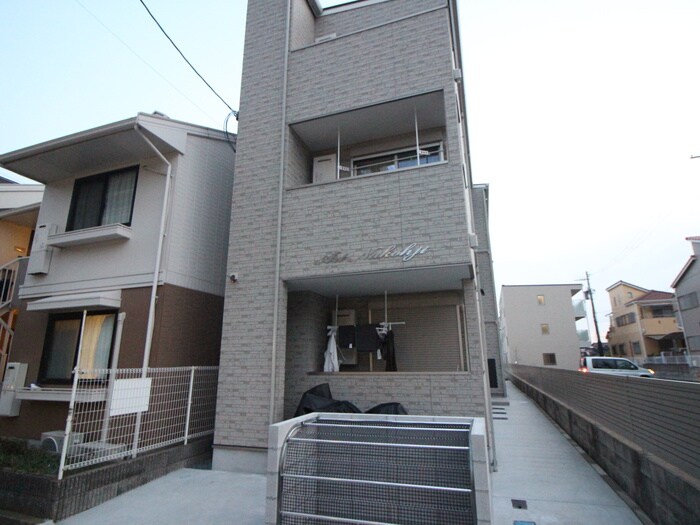 物件外観写真2　(外観写真)