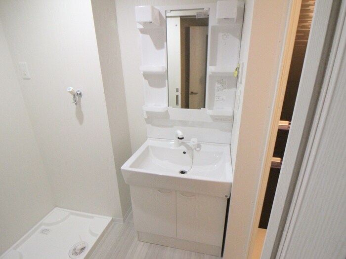 物件内観写真8　(洗面)