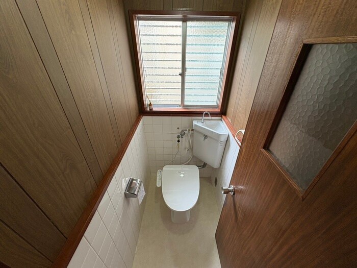 物件内観写真15　(トイレ)