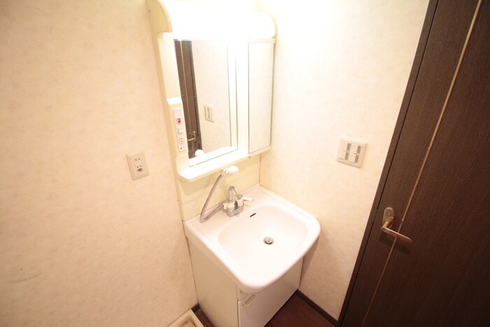 物件内観写真9　(洗面)