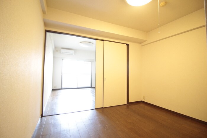 物件内観写真13　(居室)