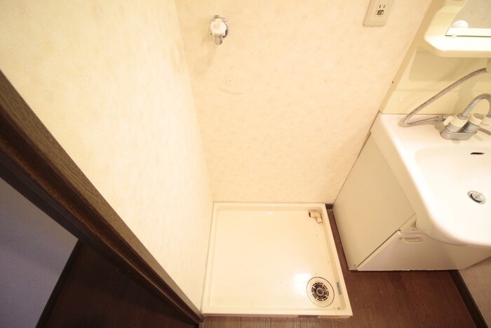 物件内観写真19　(洗濯機置場)