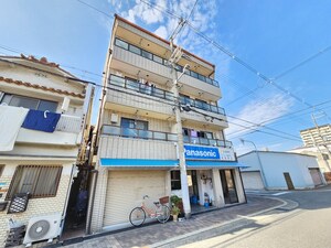 フラワ－マンション外観写真