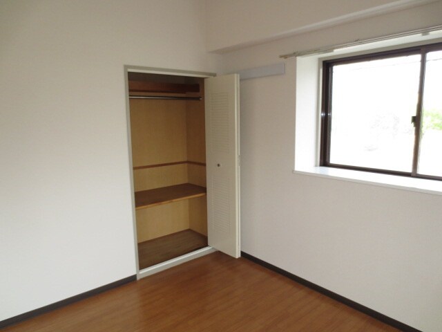 物件内観写真14　(収納)