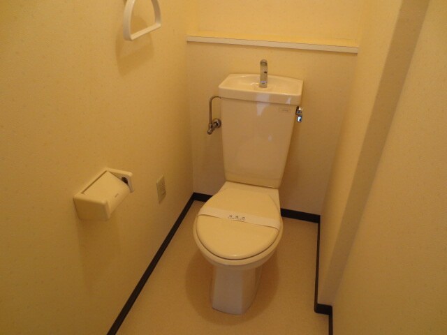 物件内観写真15　(トイレ)