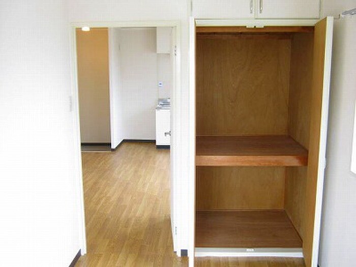 物件内観写真15　(収納)