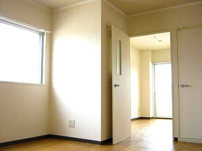 物件内観写真16　(内観写真)