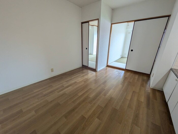 物件内観写真7　(居室)