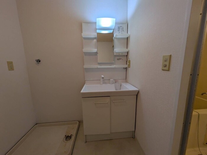 物件内観写真15　(洗面)