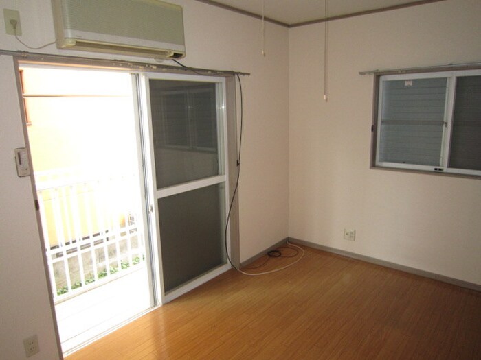 物件内観写真9　(居室)