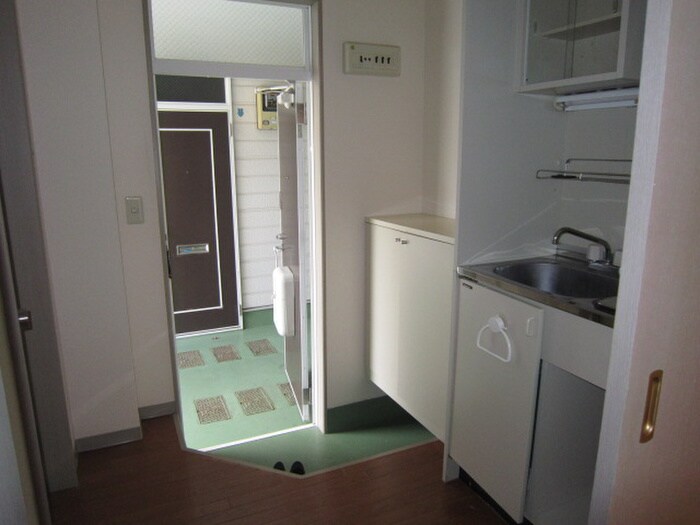 物件内観写真14　(玄関)