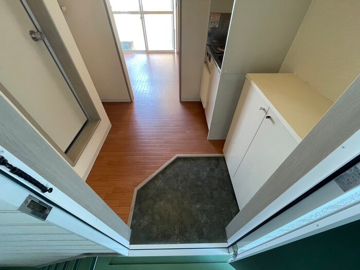 物件内観写真15　(玄関)