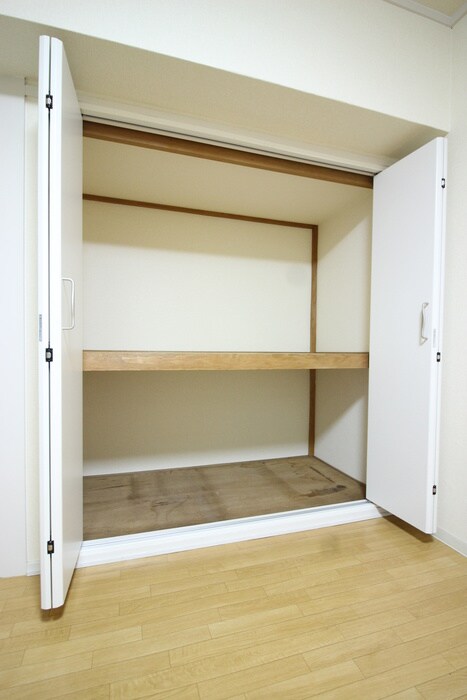 物件内観写真16　(収納)