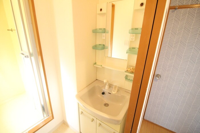 物件内観写真11　(洗面)