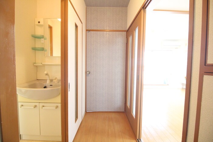 物件内観写真20　(廊下)