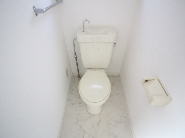 物件内観写真12　(トイレ)