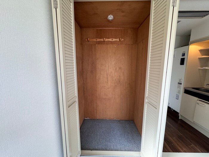 物件内観写真13　(収納)