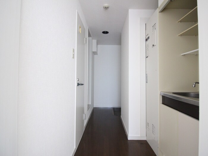 物件内観写真18　(廊下)