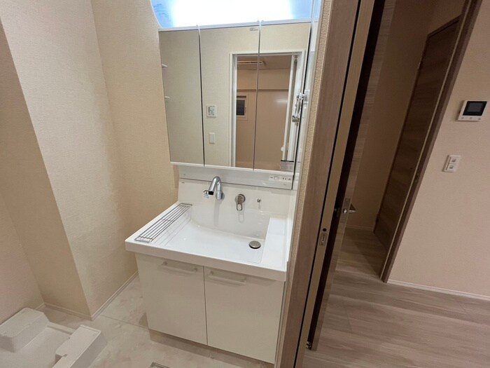 物件内観写真11　(洗面)