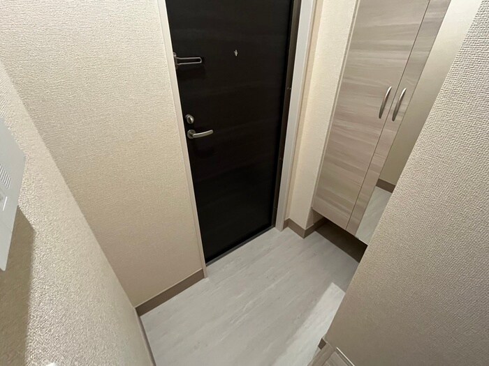 物件内観写真17　(玄関)