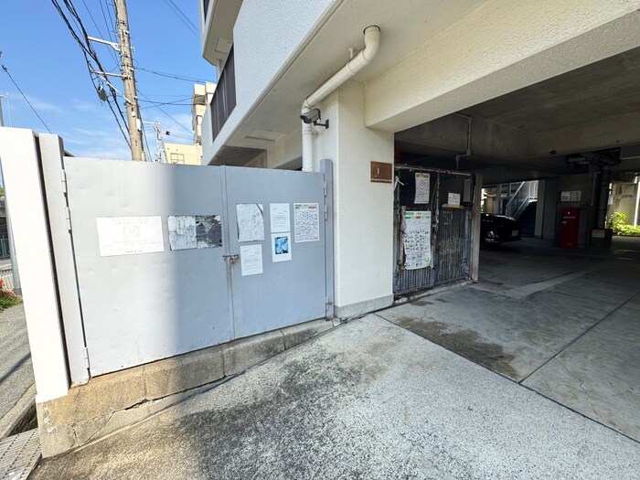 物件外観写真4　(建物設備)