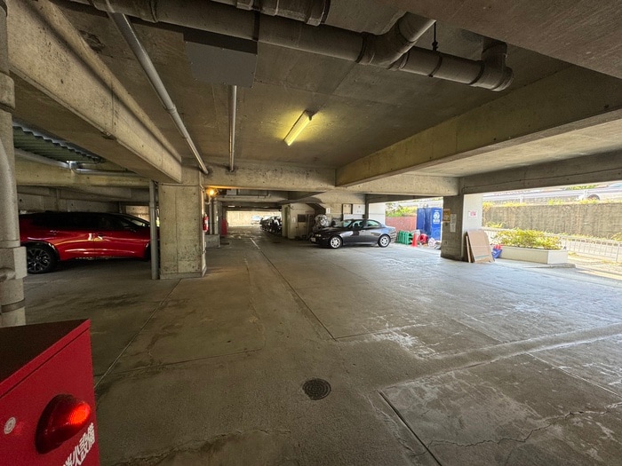 物件外観写真6　(駐車場)