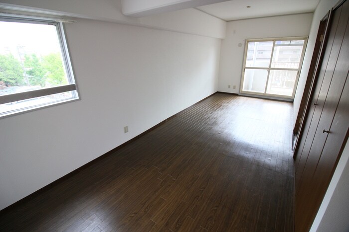 物件内観写真11　(居室)