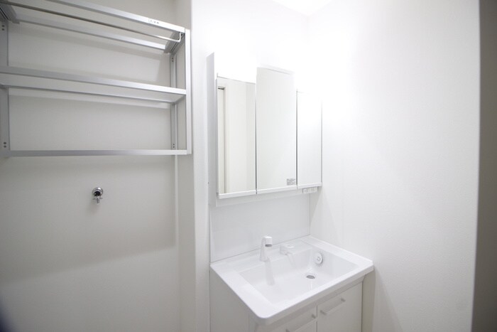 物件内観写真8　(洗面)