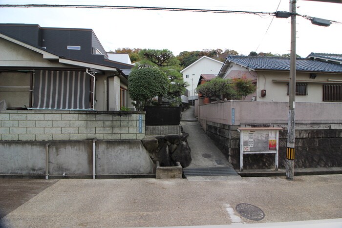 物件内観写真18　(室内からの展望)