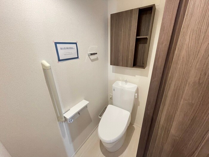 物件内観写真14　(トイレ)