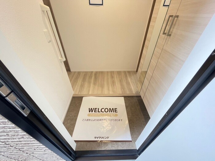 物件内観写真15　(玄関)