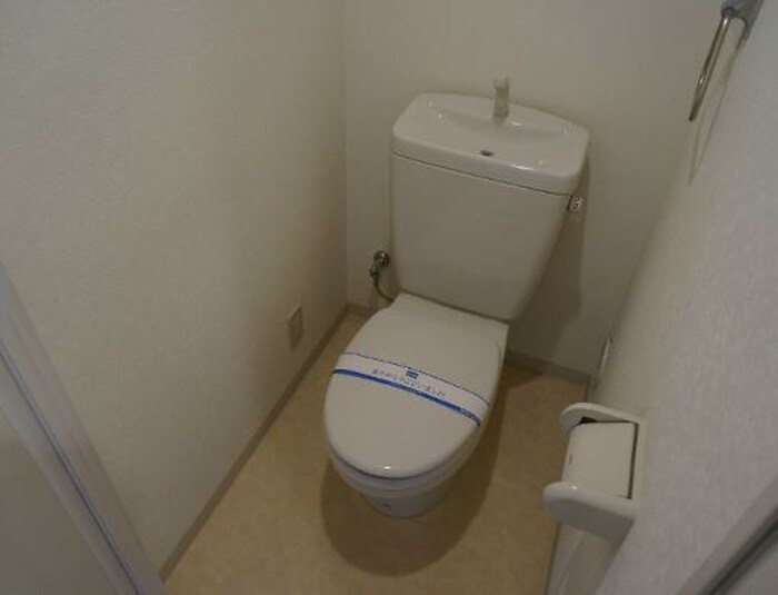 物件内観写真12　(トイレ)