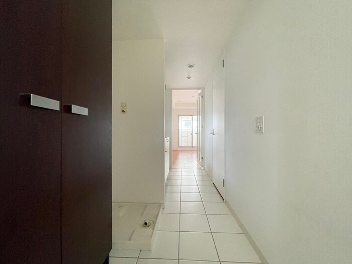 物件内観写真12　(廊下)