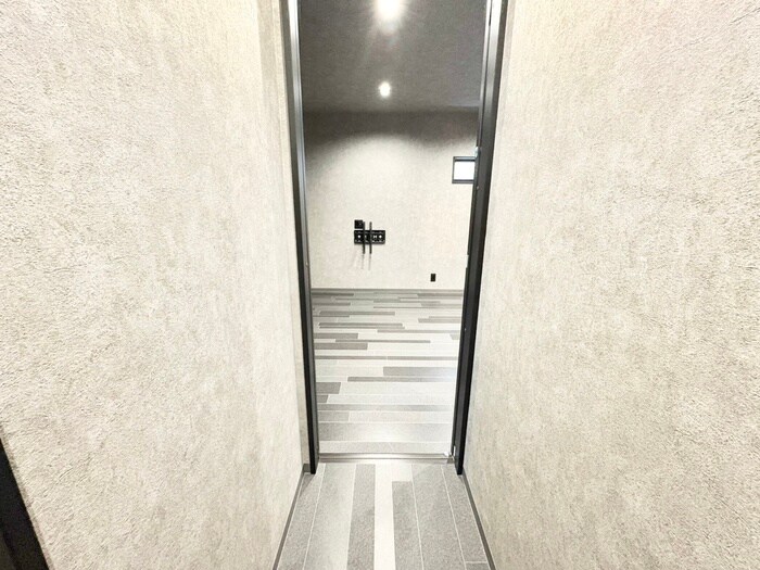 物件内観写真11　(廊下)