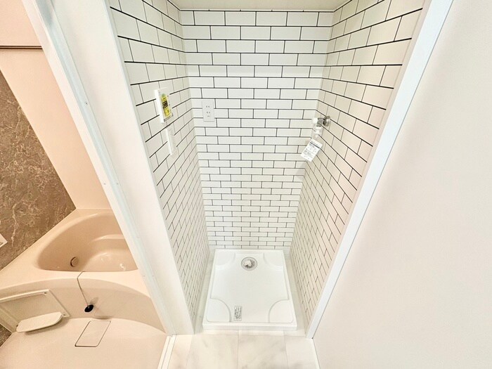 物件内観写真11　(洗濯機置場)