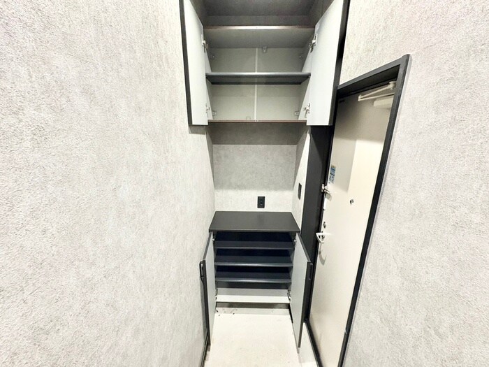 物件内観写真15　(靴箱)